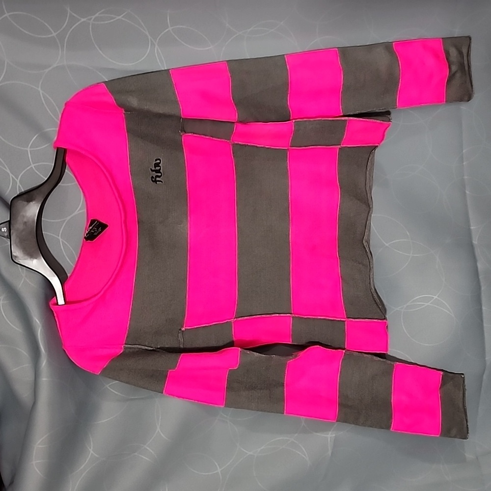 Womens Med Pink & Gray Sweater